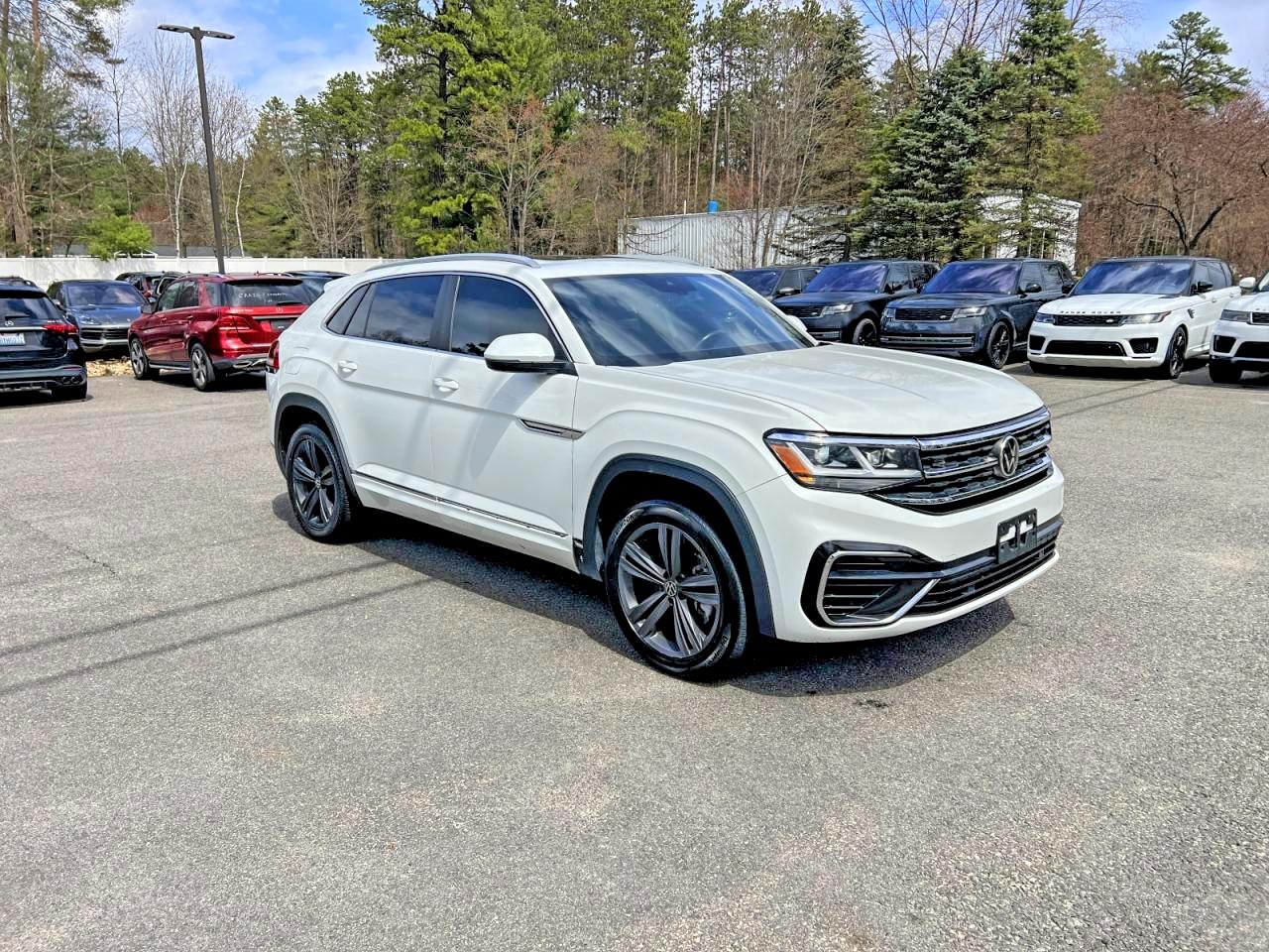 2022 VOLKSWAGEN ATLAS CROSS SPORT SEL R-LINE