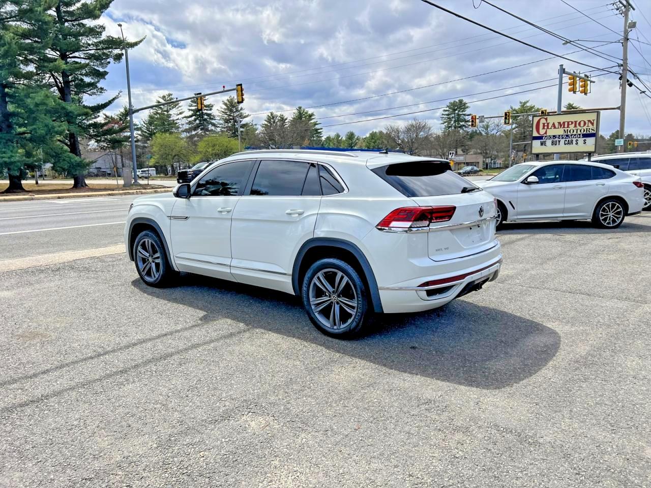 2022 VOLKSWAGEN ATLAS CROSS SPORT SEL R-LINE — снимка 3