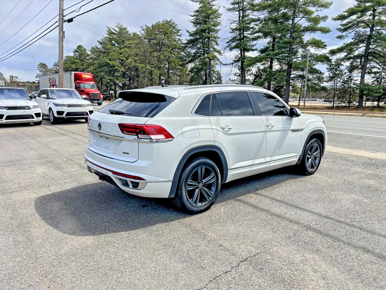2022 VOLKSWAGEN ATLAS CROSS SPORT SEL R-LINE — снимка 4