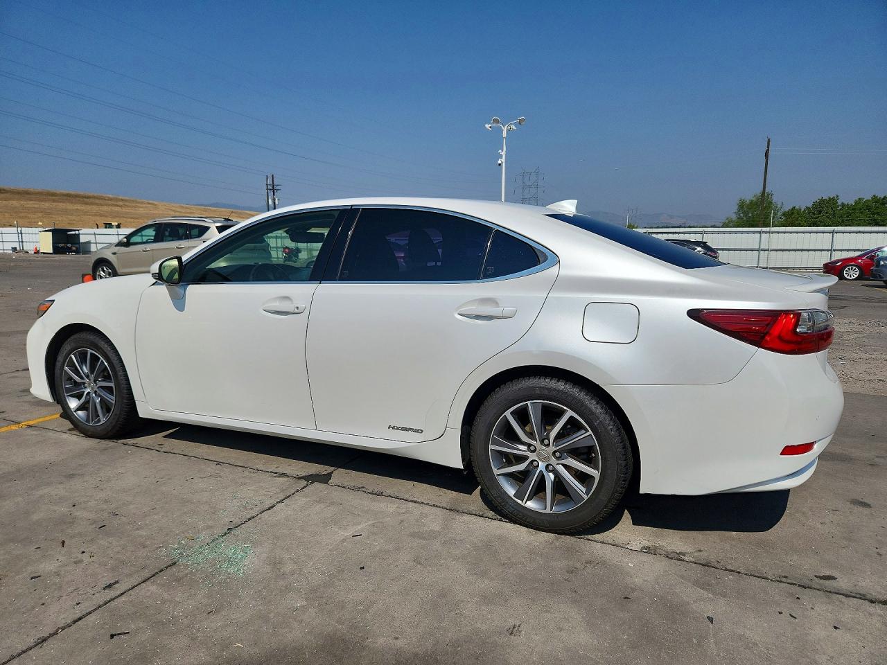 2016 LEXUS ES 300H — снимка 2