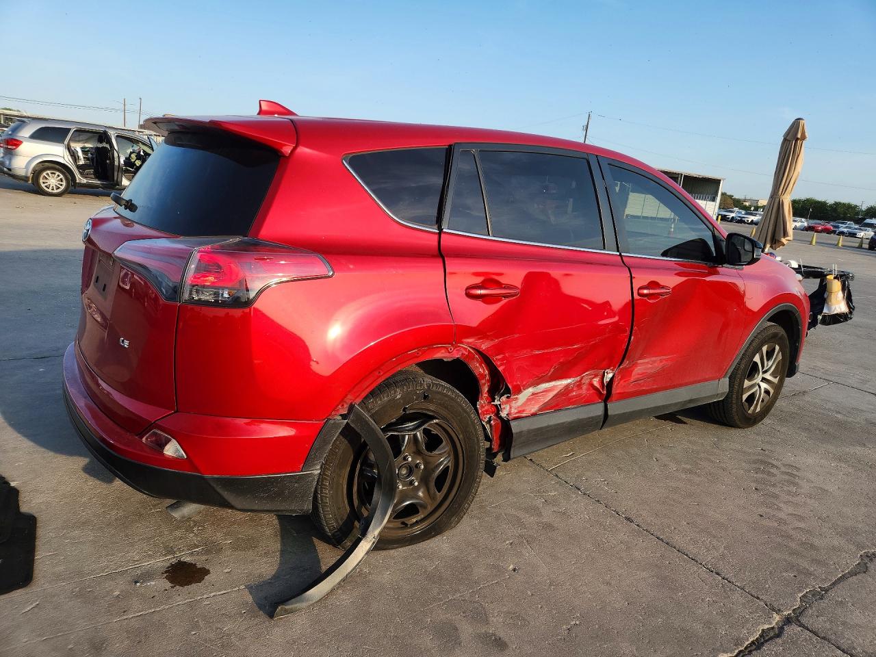2017 TOYOTA RAV4 LE — снимка 3