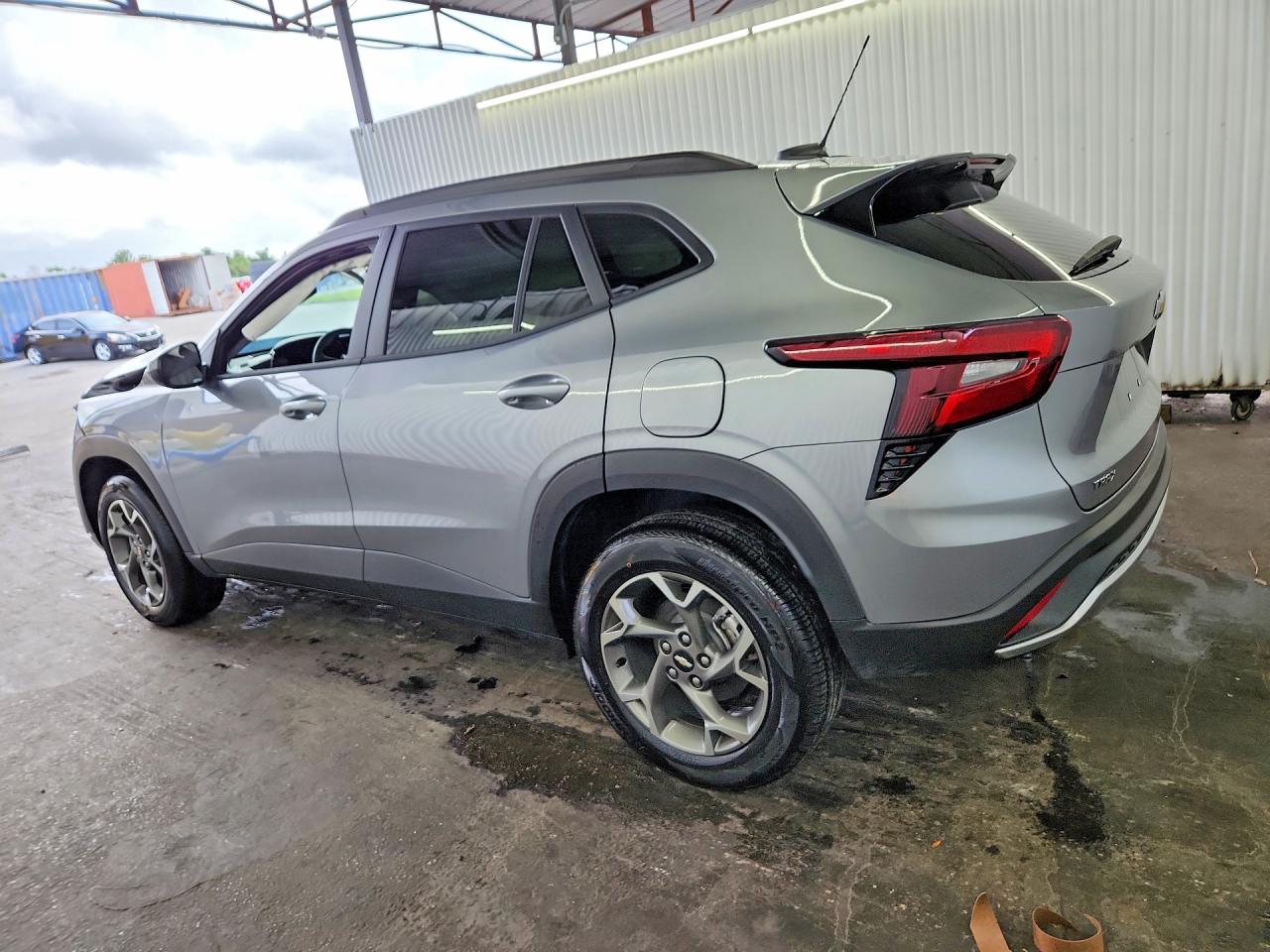 2026 CHEVROLET TRAX 1LT — снимка 2