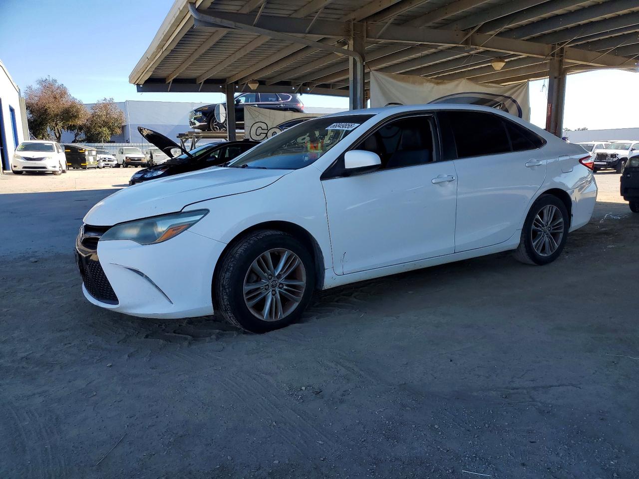 2015 TOYOTA CAMRY SE