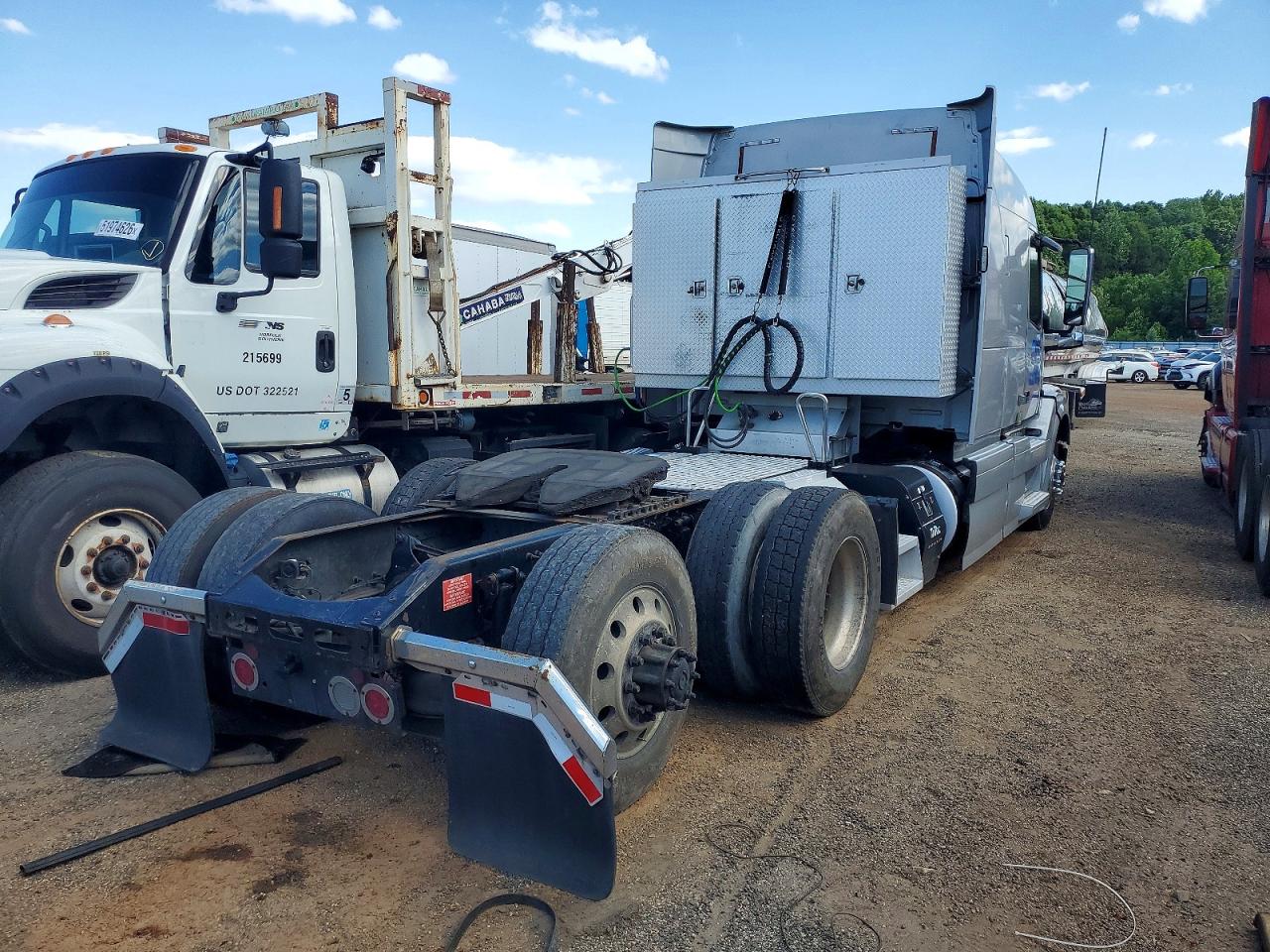 2017 VOLVO VNL VNL — снимка 4