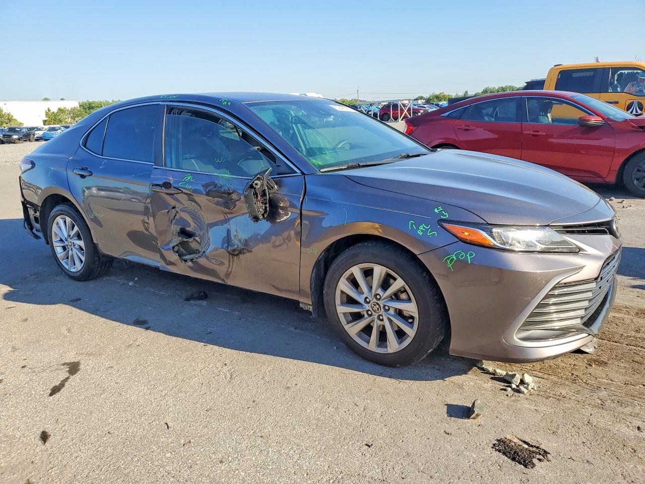 2022 TOYOTA CAMRY LE — снимка 4