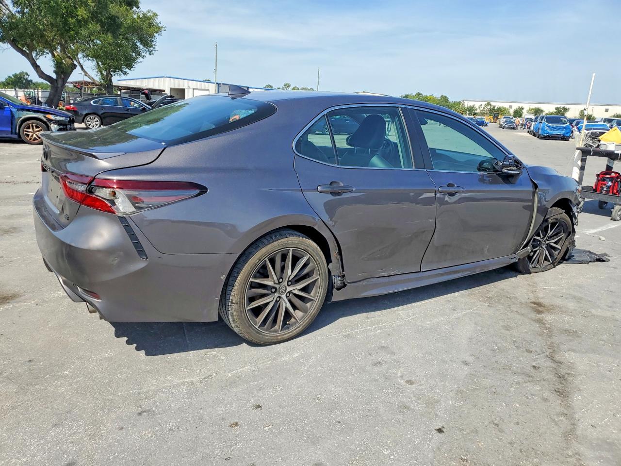 2023 TOYOTA CAMRY SE — снимка 3