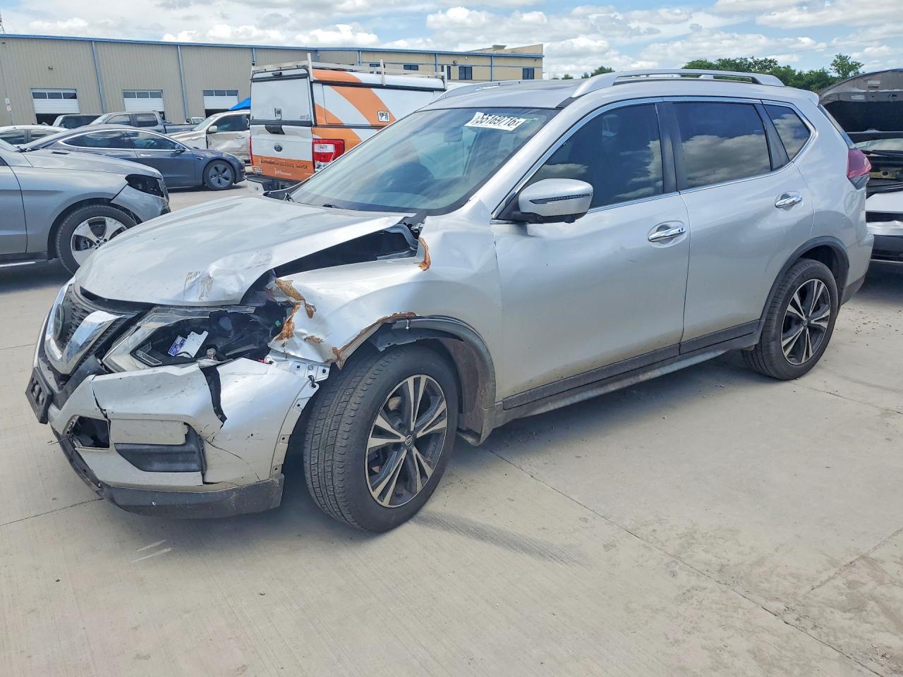 2019 NISSAN ROGUE SV