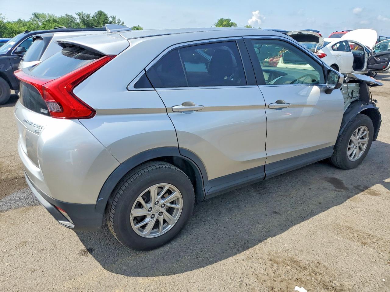 2019 MITSUBISHI ECLIPSE CROSS ES — снимка 3