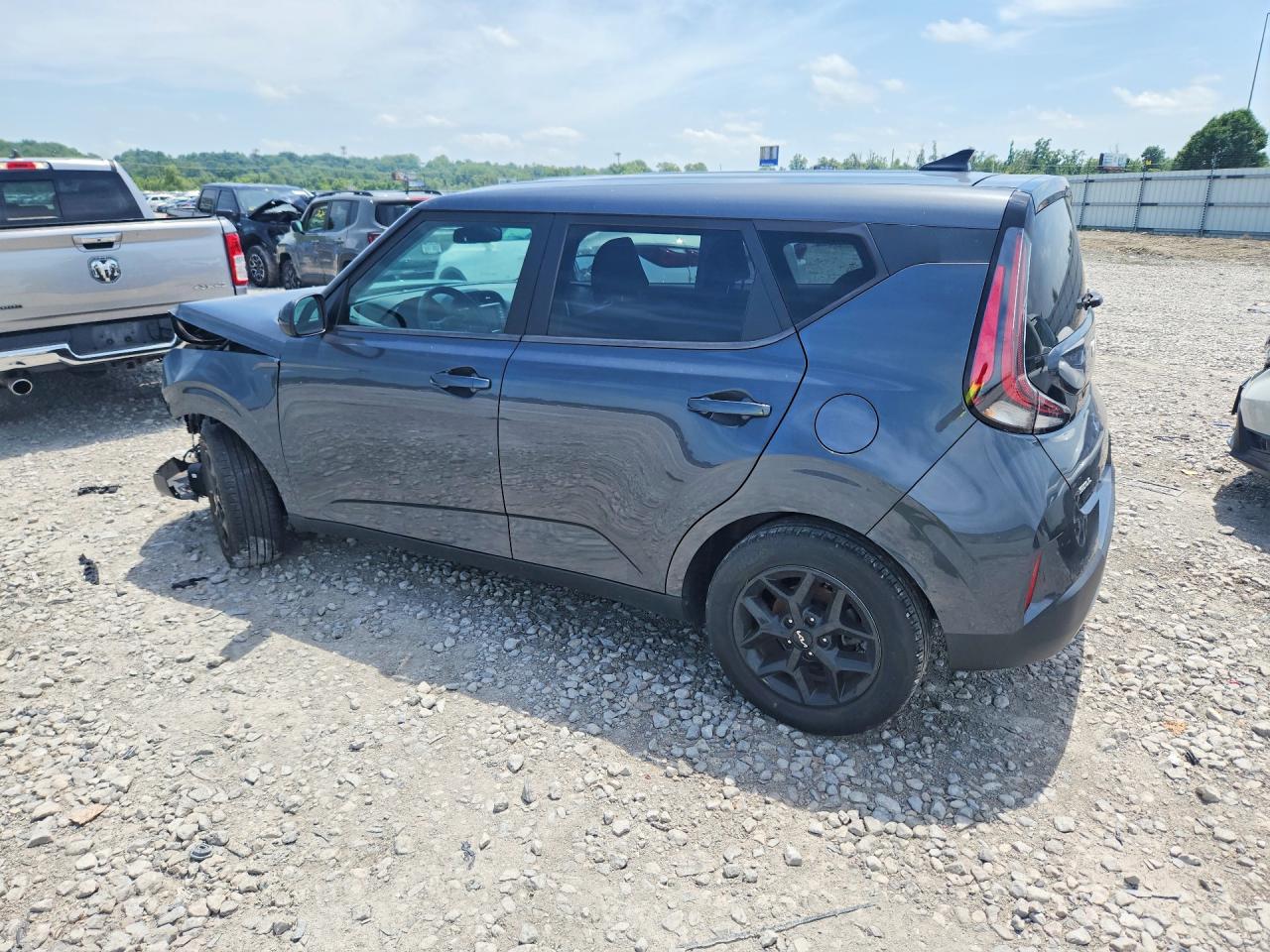 2023 KIA SOUL LX — снимка 2
