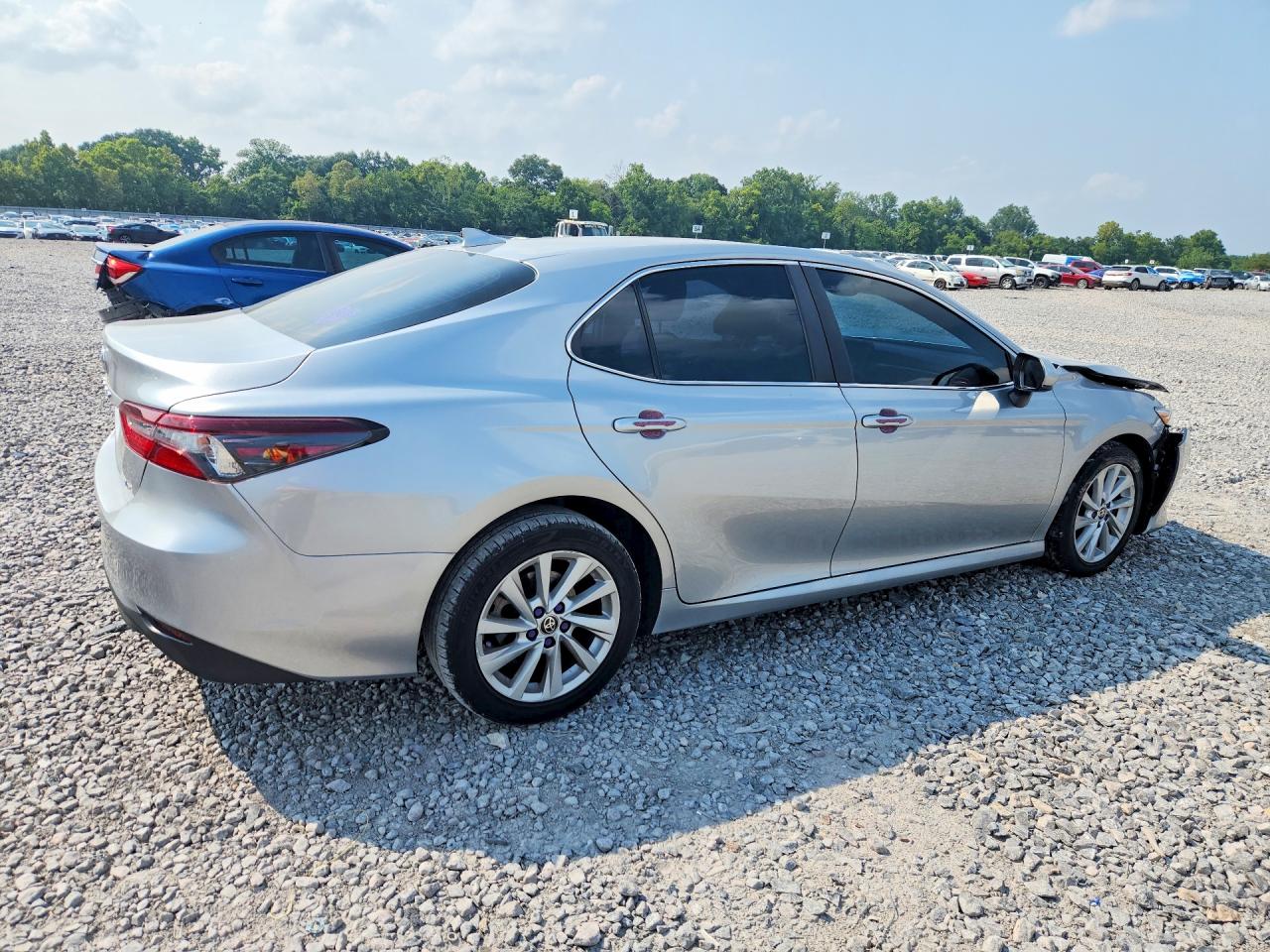 2022 TOYOTA CAMRY LE — снимка 3