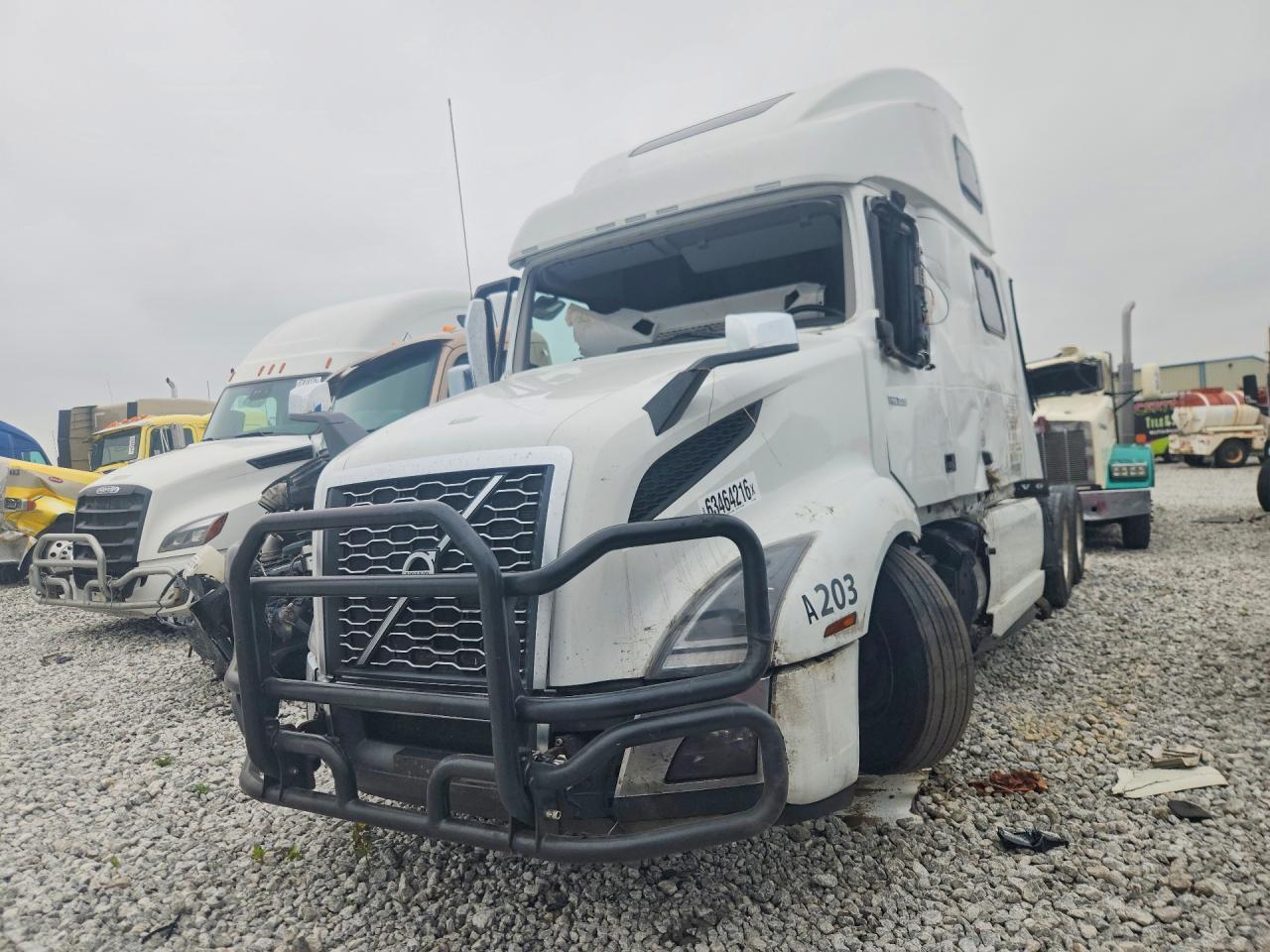 2025 VOLVO VNL VNL