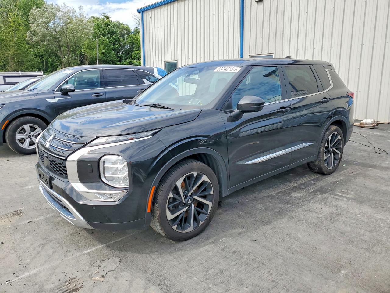 2023 MITSUBISHI OUTLANDER SE
