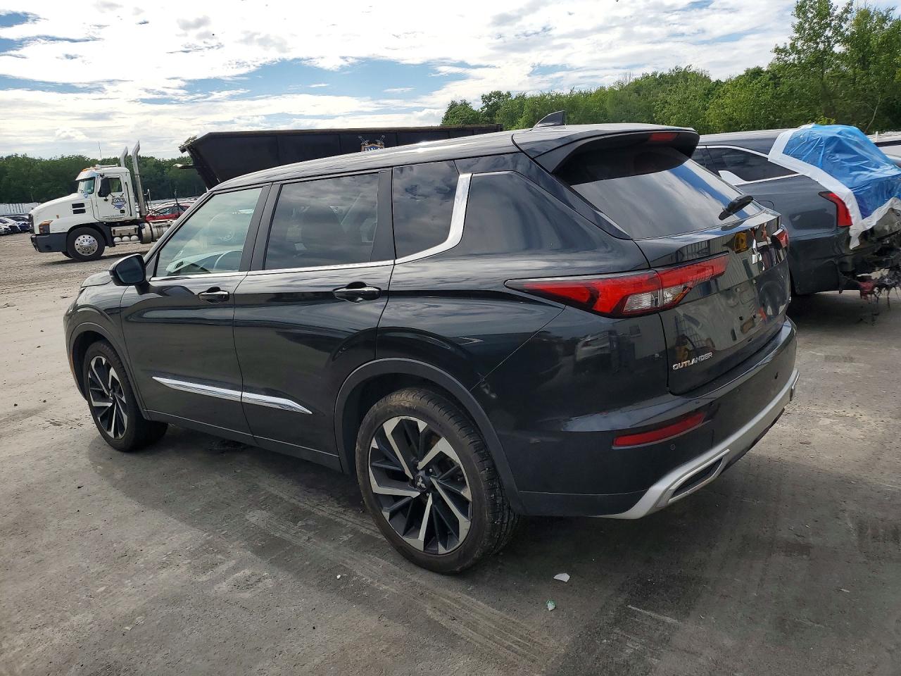 2023 MITSUBISHI OUTLANDER SE — снимка 2