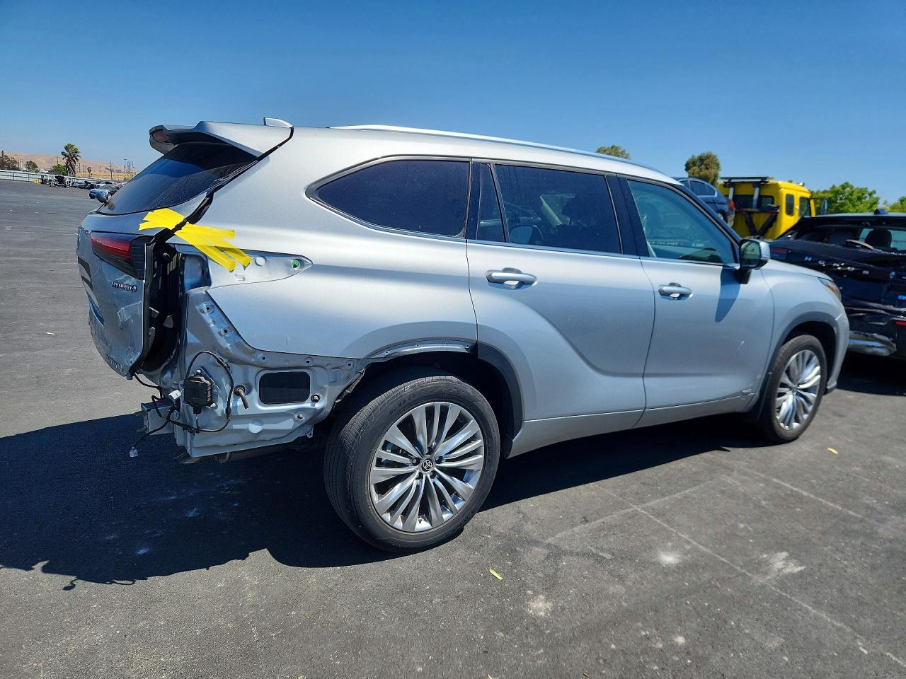 2024 TOYOTA HIGHLANDER HYBRID PLATINUM — снимка 3