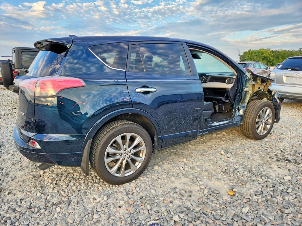 2017 TOYOTA RAV4 PLATINUM — снимка 3