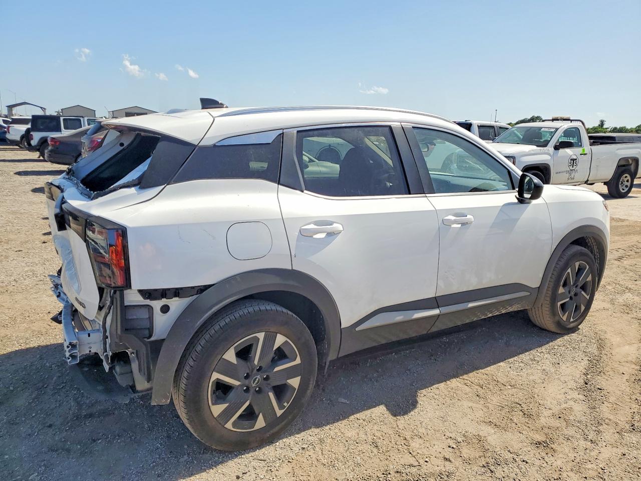 2026 NISSAN KICKS SV — снимка 3
