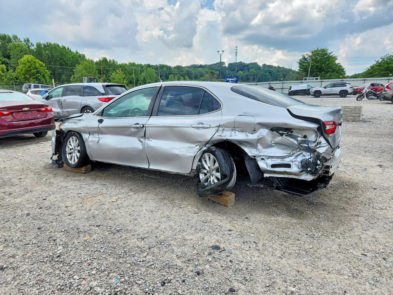 2018 TOYOTA CAMRY LE — снимка 2