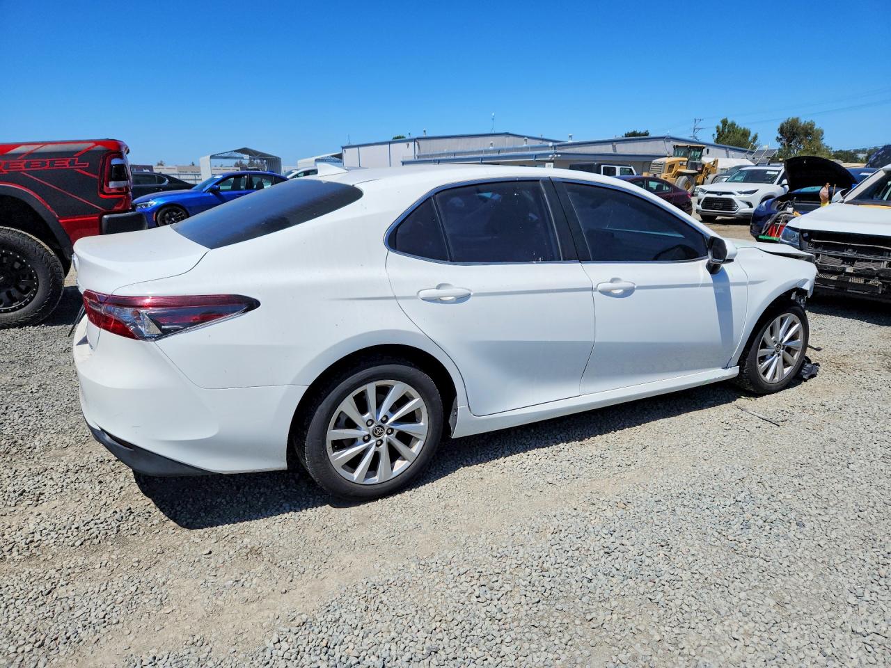 2022 TOYOTA CAMRY LE — снимка 3