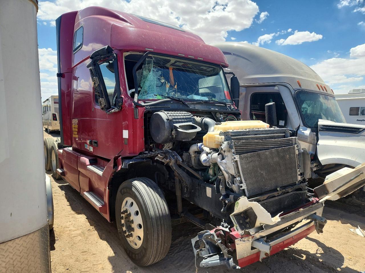 2017 VOLVO VN VNL