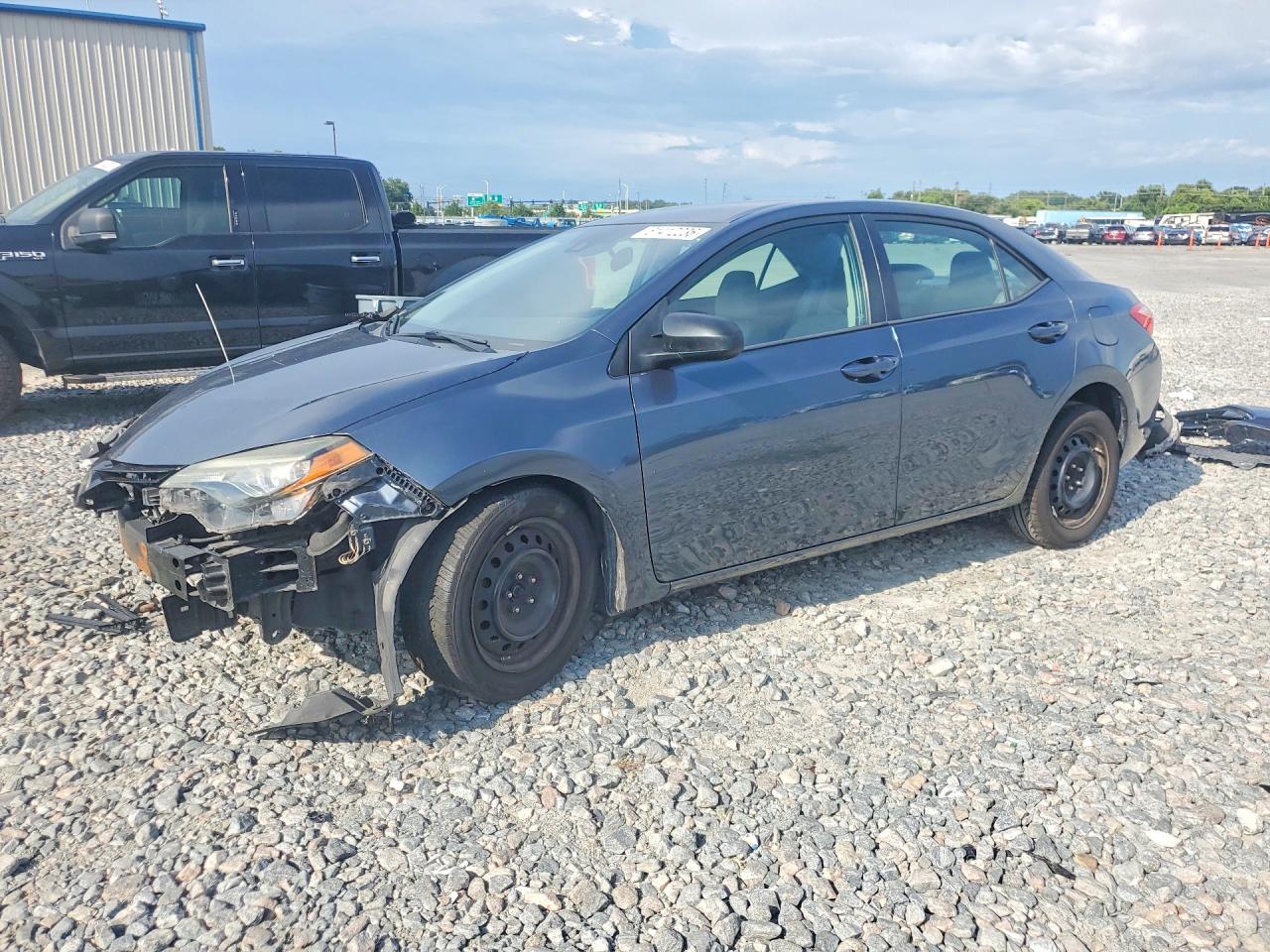 2017 TOYOTA COROLLA LE