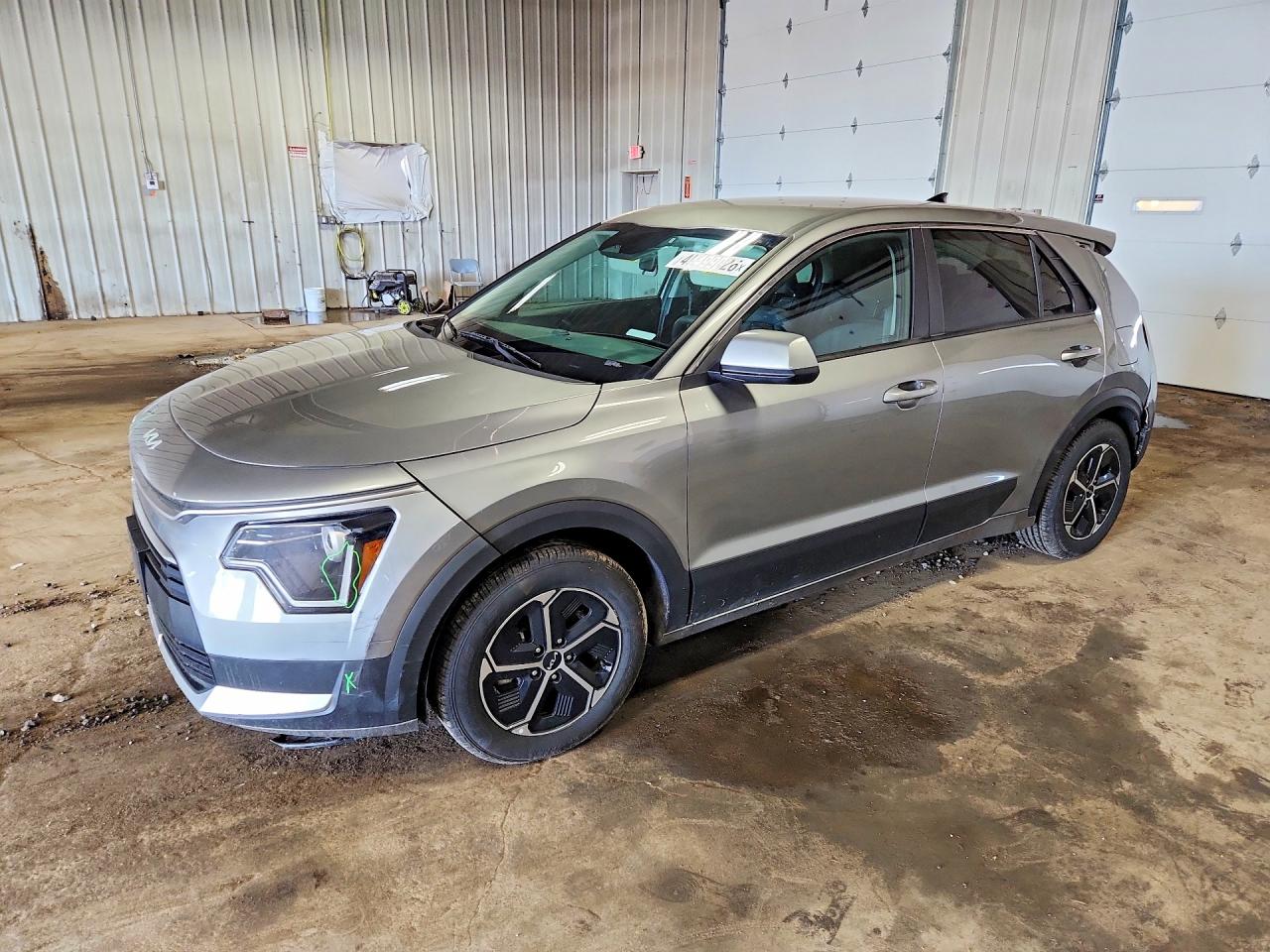 2023 KIA NIRO LX