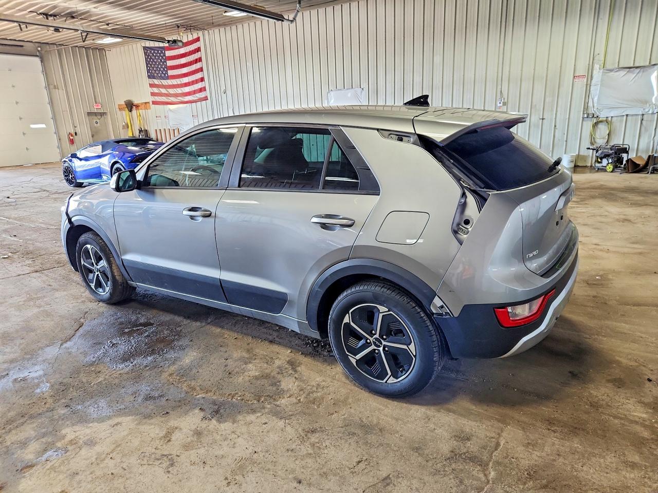 2023 KIA NIRO LX — снимка 2