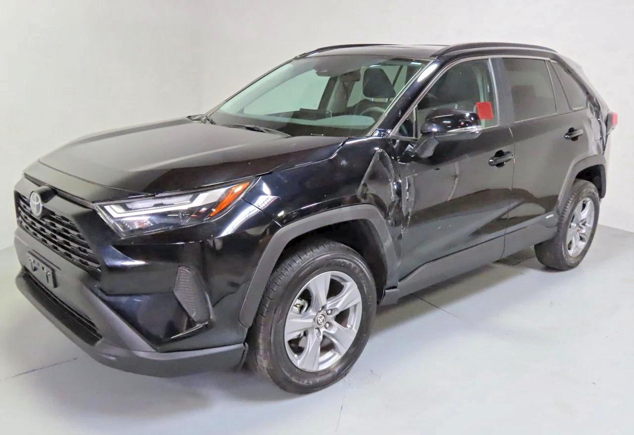 2025 TOYOTA RAV4 HYBRID XLE — снимка 2