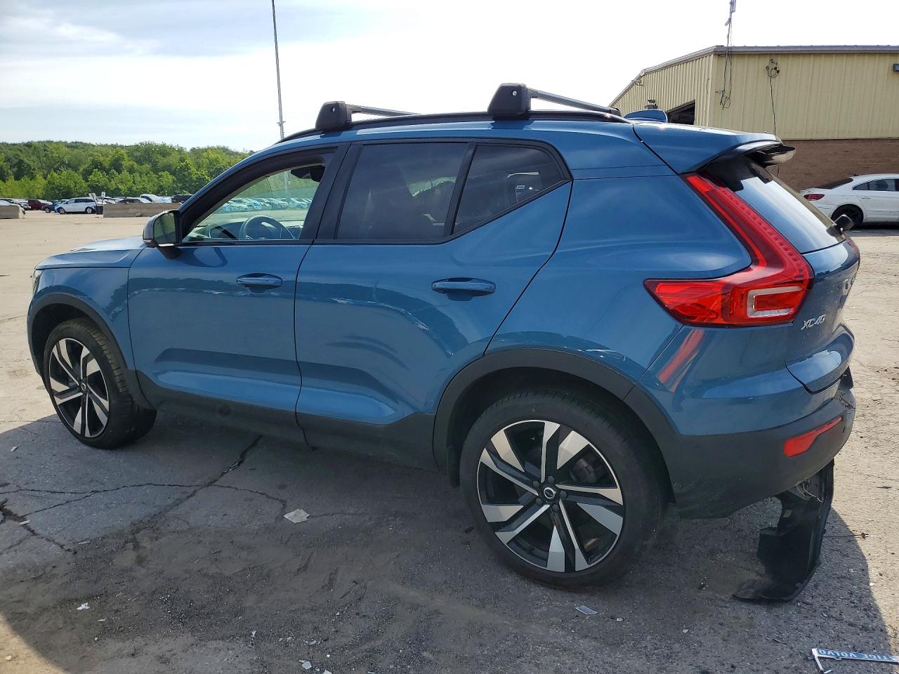 2024 VOLVO XC40 PLUS — снимка 2