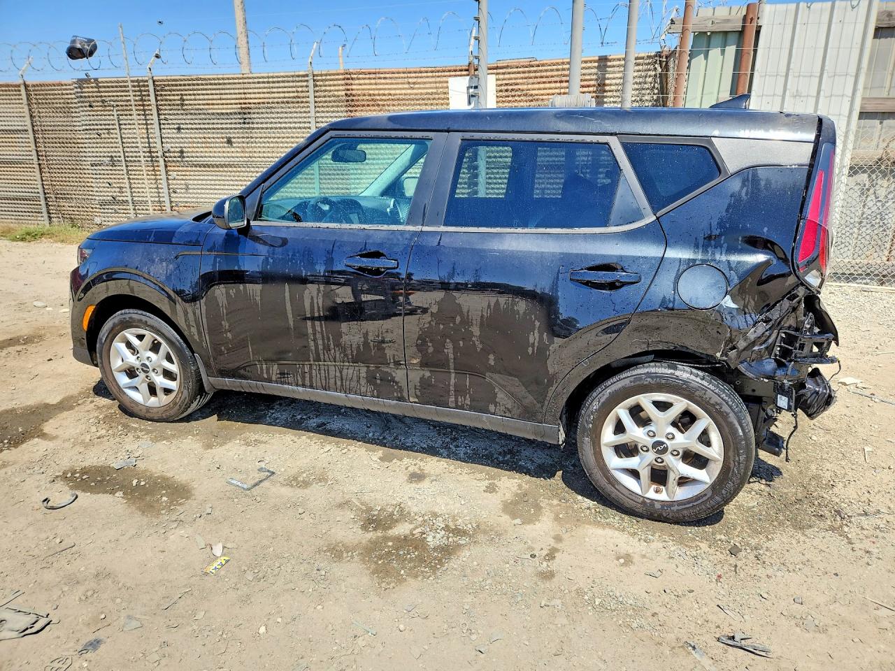 2023 KIA SOUL LX — снимка 2