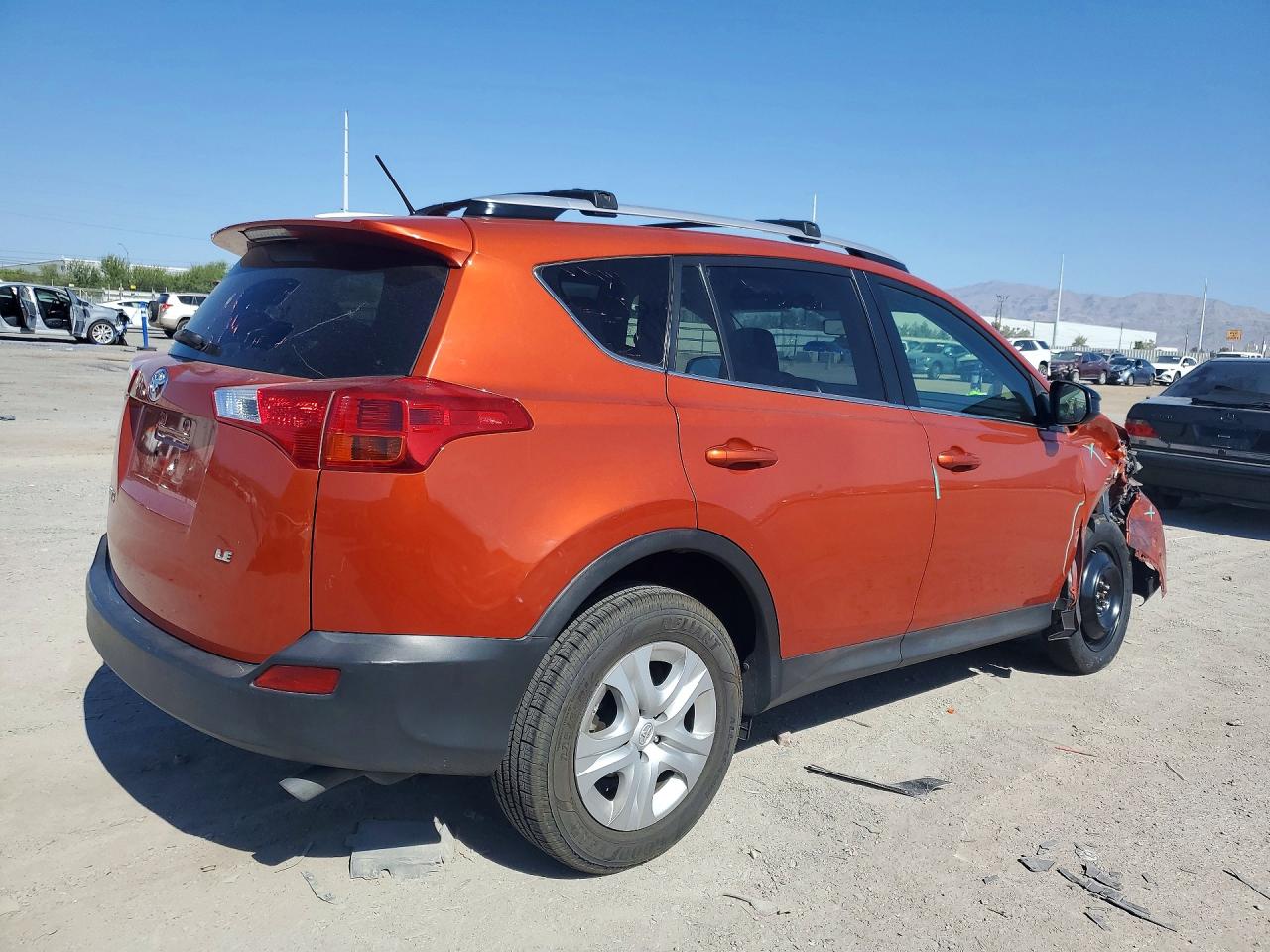 2015 TOYOTA RAV4 LE — снимка 3
