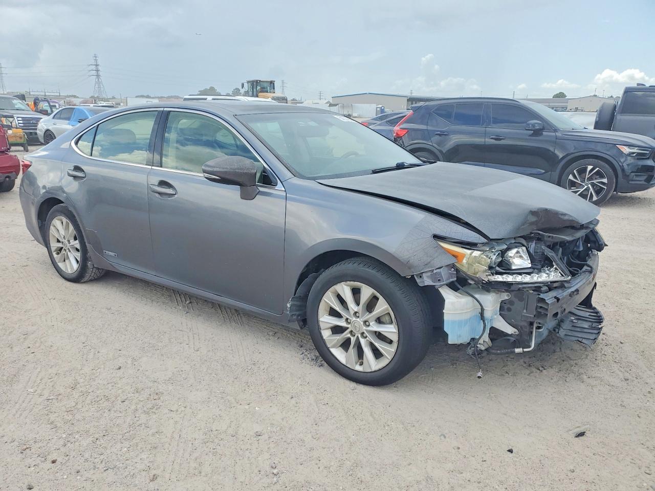 2013 LEXUS ES 300H — снимка 4