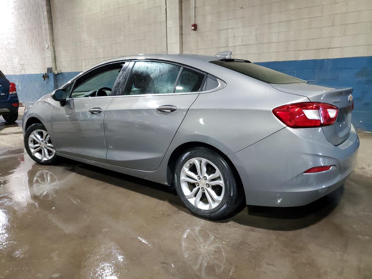 2019 CHEVROLET CRUZE LT LT — снимка 2
