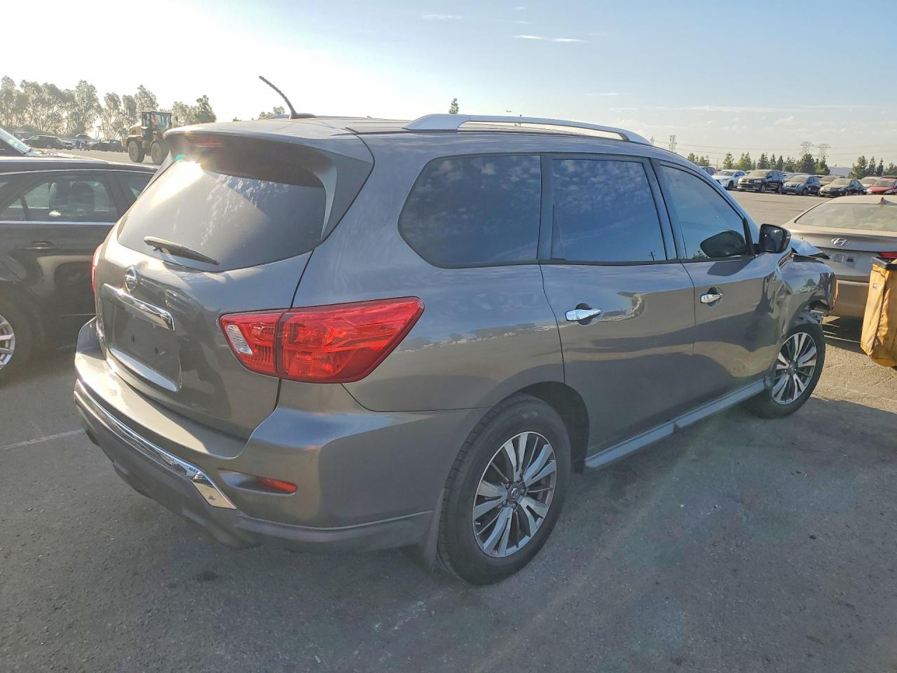 2017 NISSAN PATHFINDER S — снимка 3