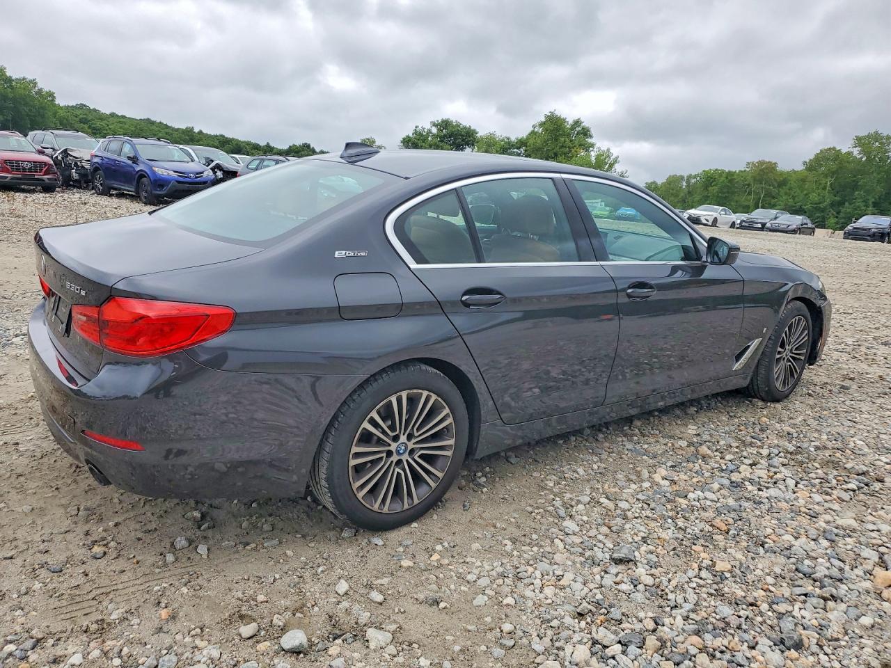 2019 BMW 530XE — снимка 3