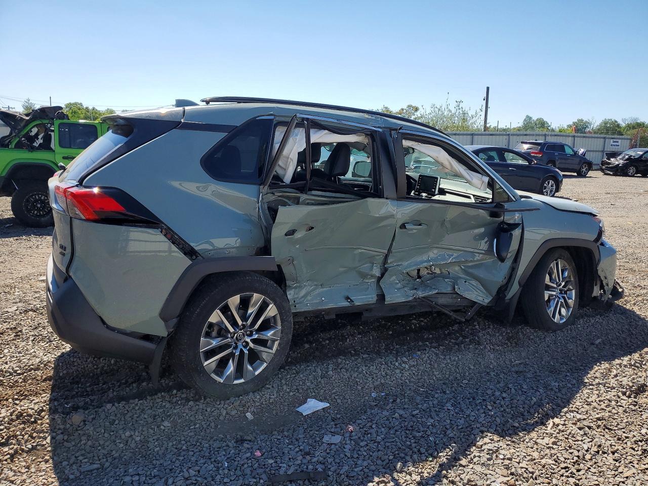 2019 TOYOTA RAV4 XLE PREMIUM — снимка 3