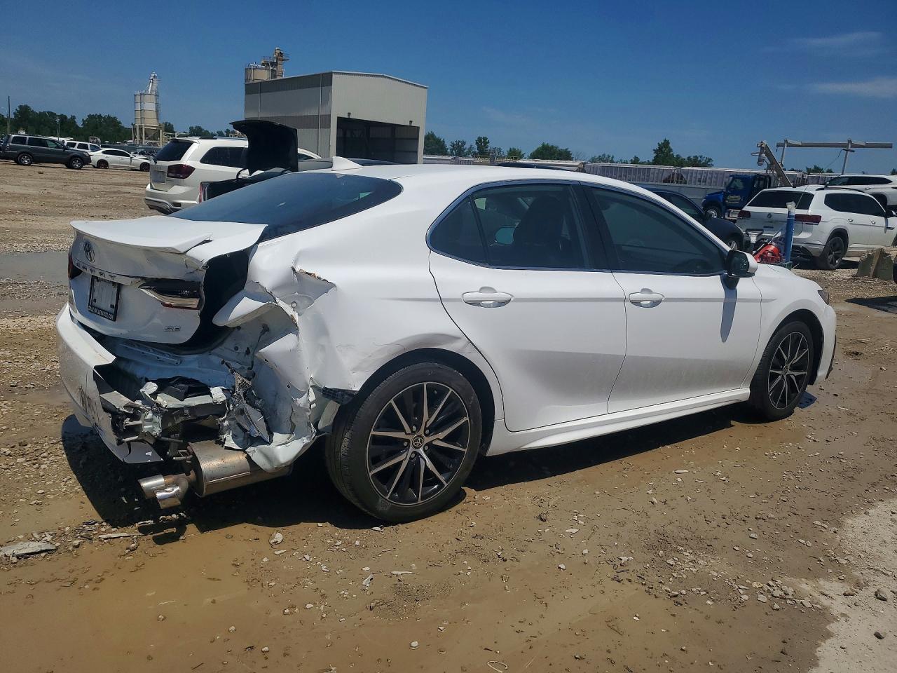 2023 TOYOTA CAMRY SE — снимка 3