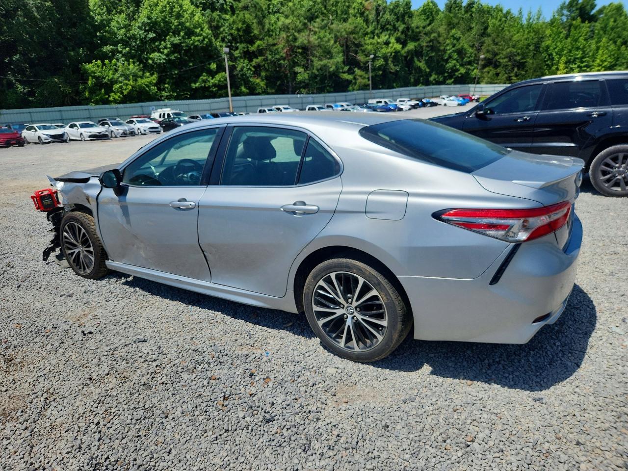 2018 TOYOTA CAMRY SE — снимка 2