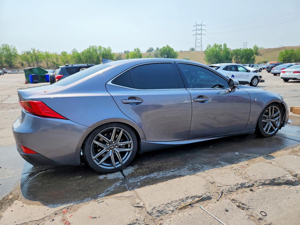 2017 LEXUS IS 300 — снимка 3