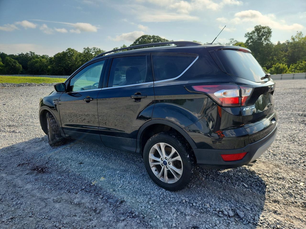 2017 FORD ESCAPE SE — снимка 2