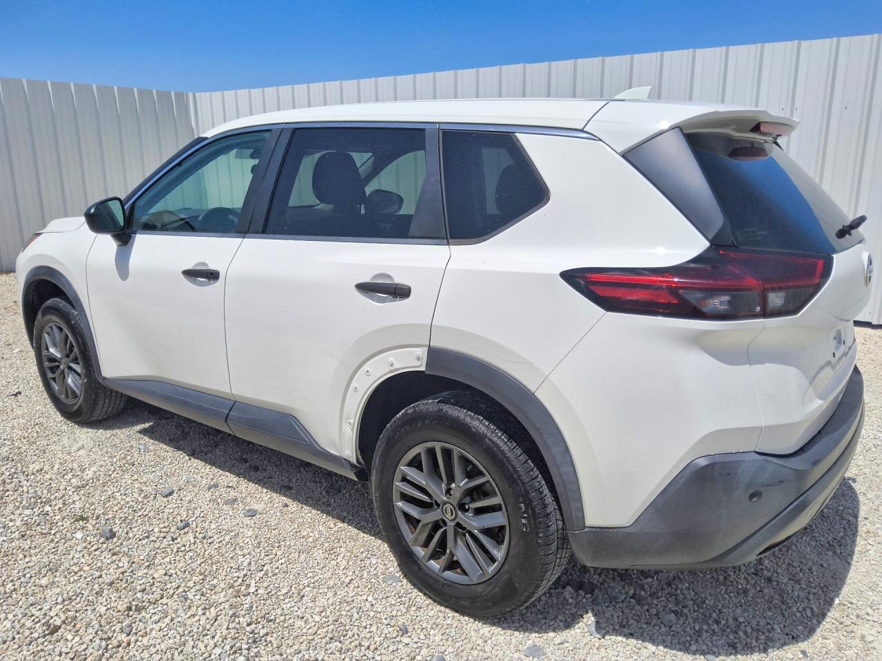 2021 NISSAN ROGUE S — снимка 2