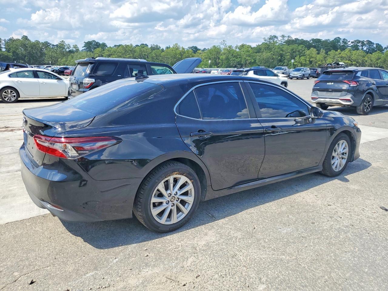 2022 TOYOTA CAMRY LE — снимка 3