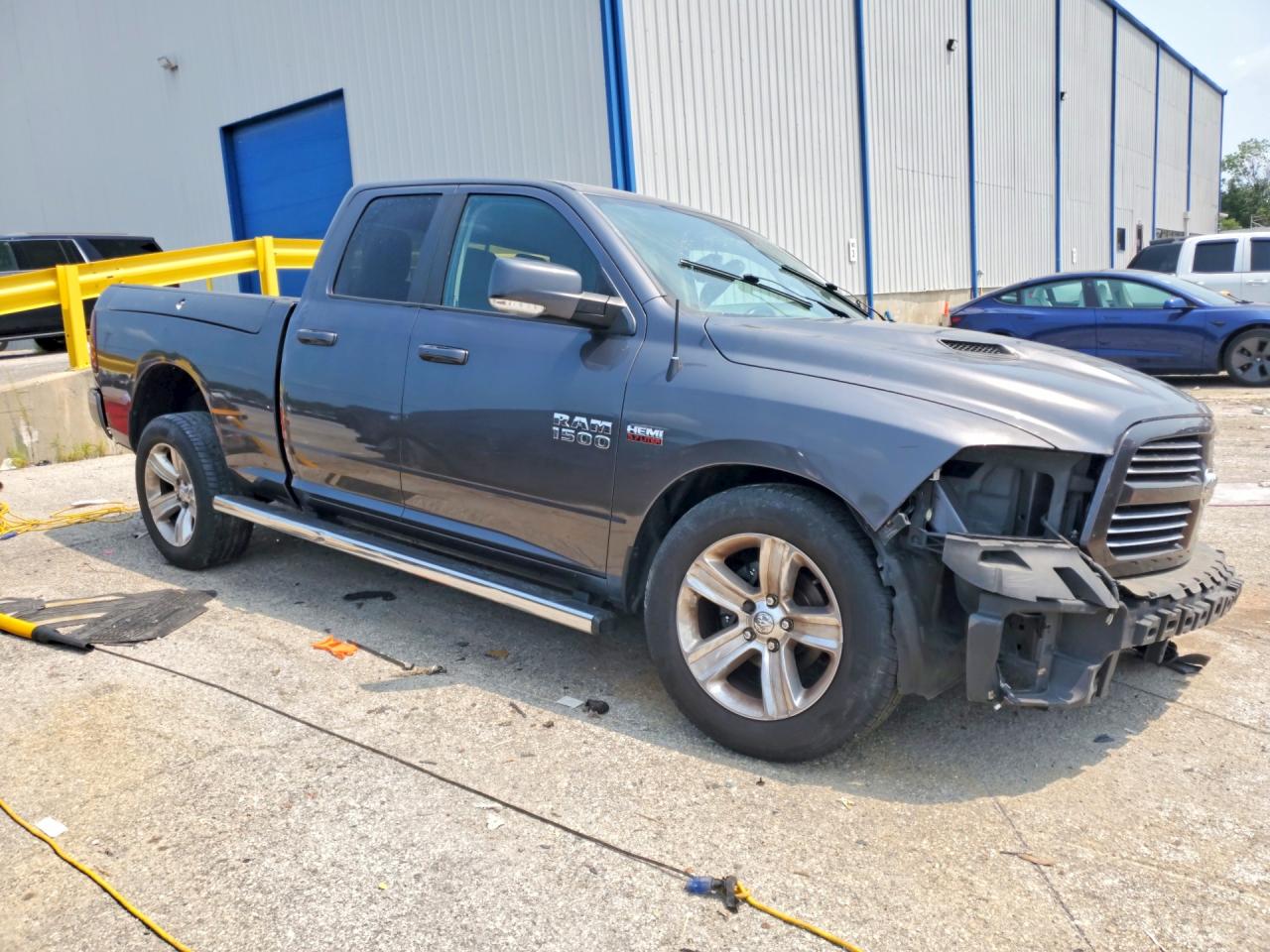 2016 RAM 1500 SPORT — снимка 4