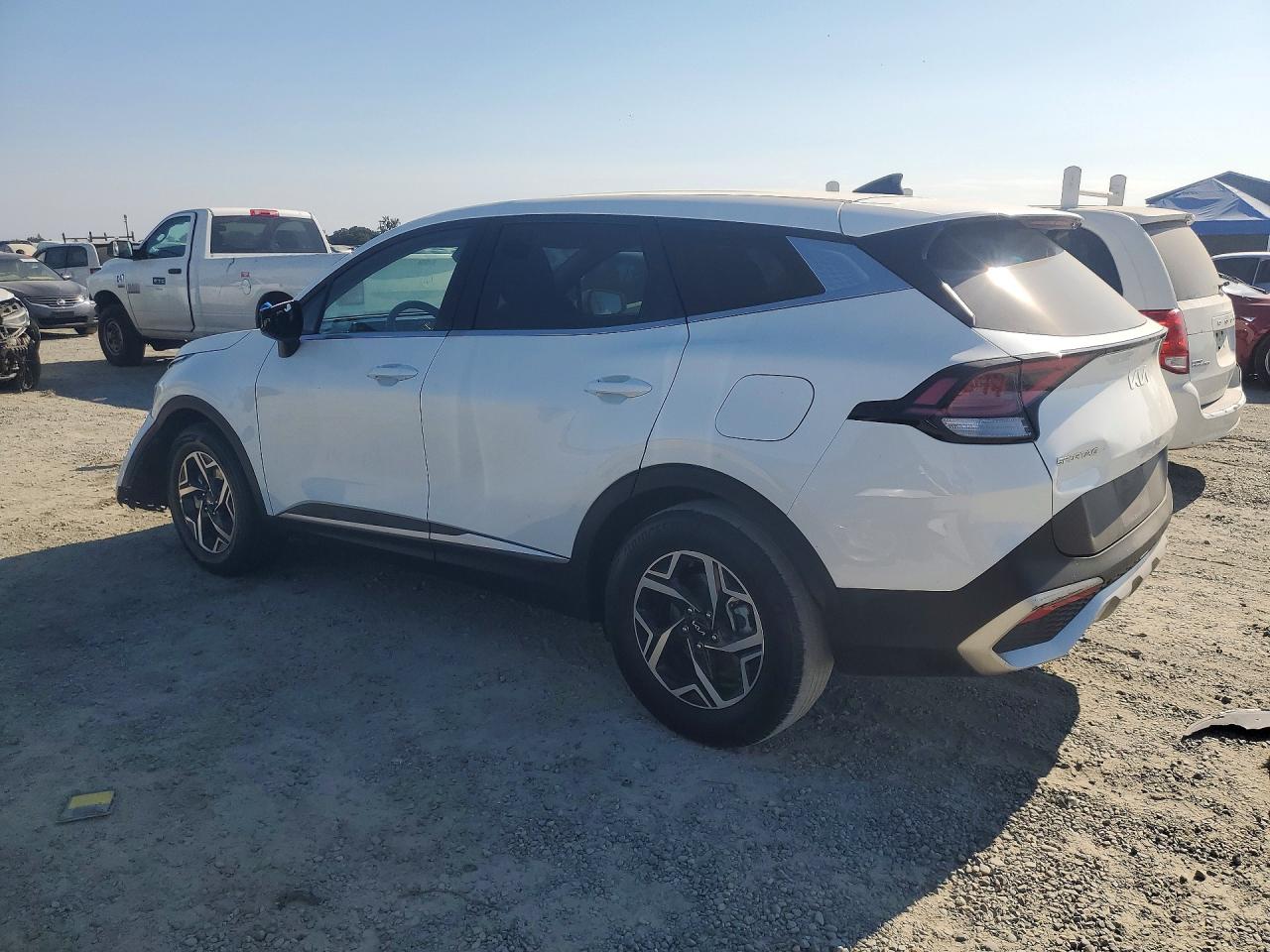 2023 KIA SPORTAGE LX — снимка 2