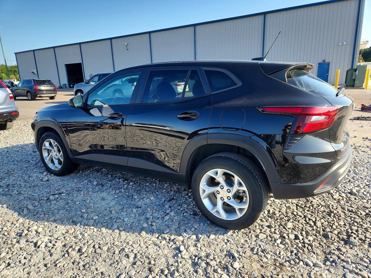 2024 CHEVROLET TRAX LS — снимка 2