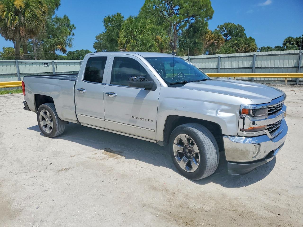2016 CHEVROLET SILVERADO C1500 LTZ — снимка 4