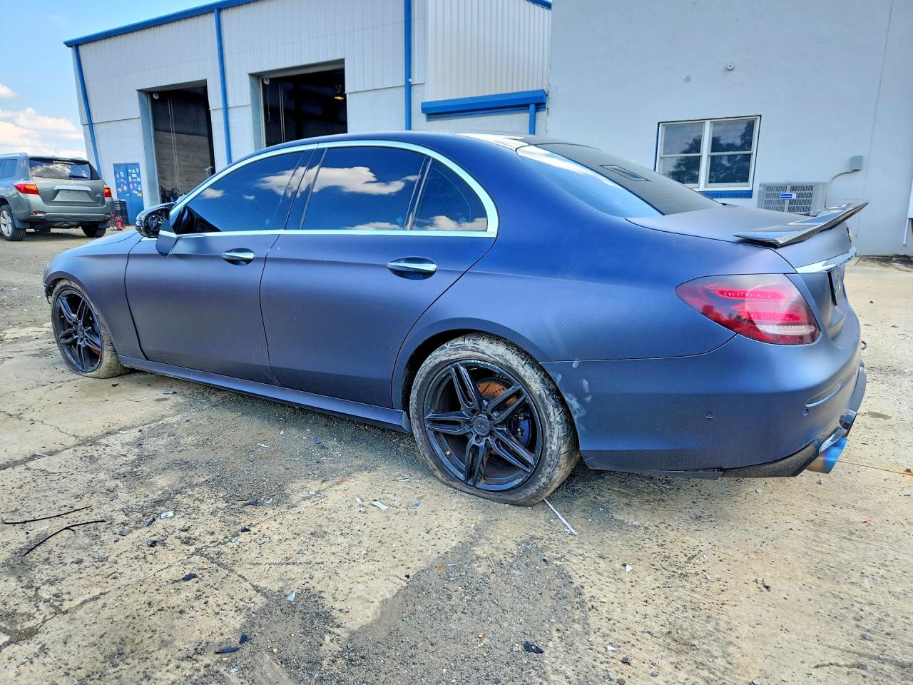 2017 MERCEDES-BENZ E 300 4MATIC — снимка 2