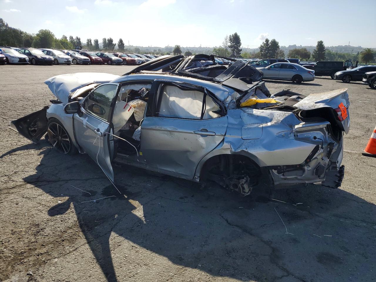 2018 TOYOTA CAMRY XSE V6 — снимка 2