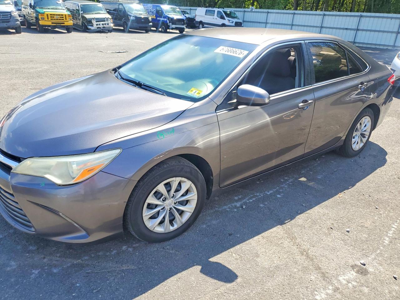 2015 TOYOTA CAMRY LE