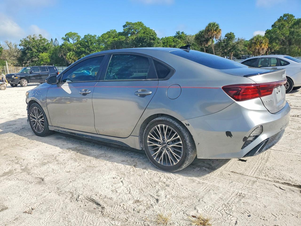 2023 KIA FORTE GT LINE — снимка 2