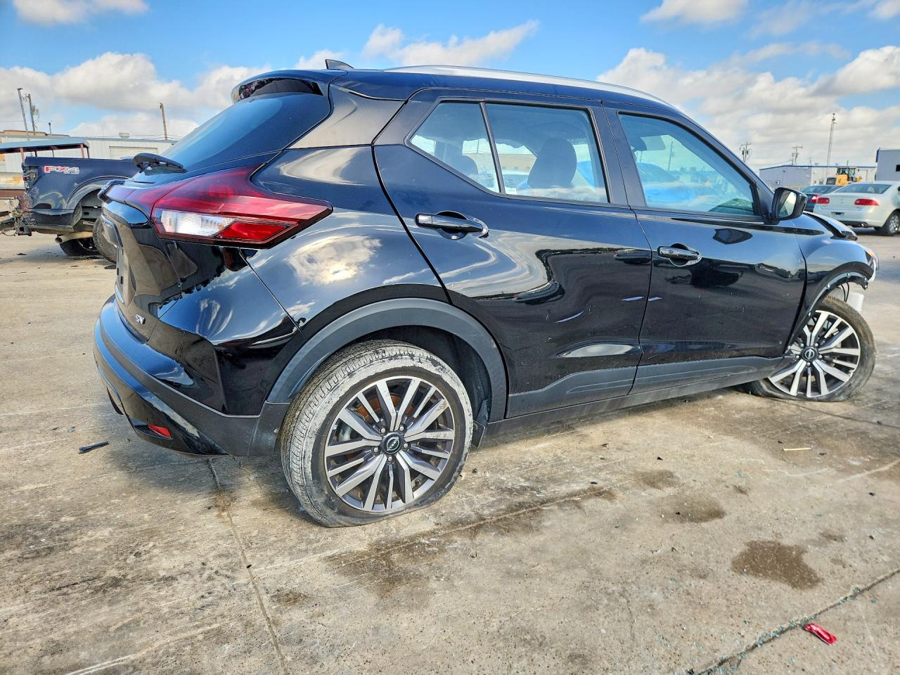 2024 NISSAN KICKS SV — снимка 3